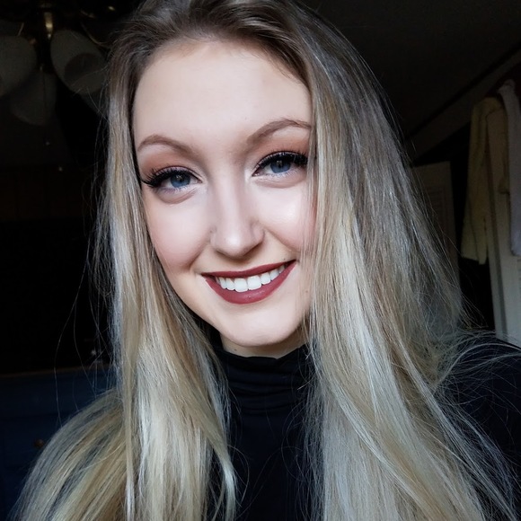 Meet your Posher, Siarra - Picture 1 of 1